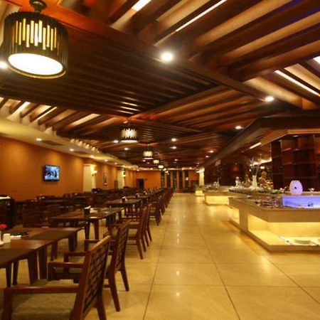 Ramada Plaza Xishuangbanna Hotel Buitenkant foto