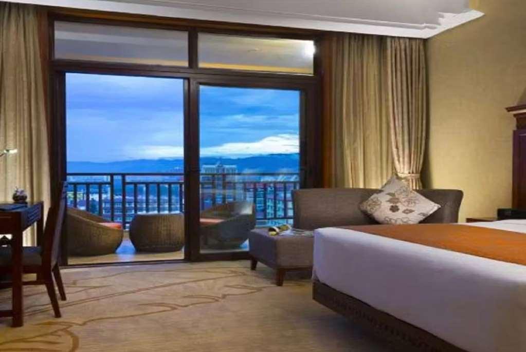 Ramada Plaza Xishuangbanna Hotel Kamer foto