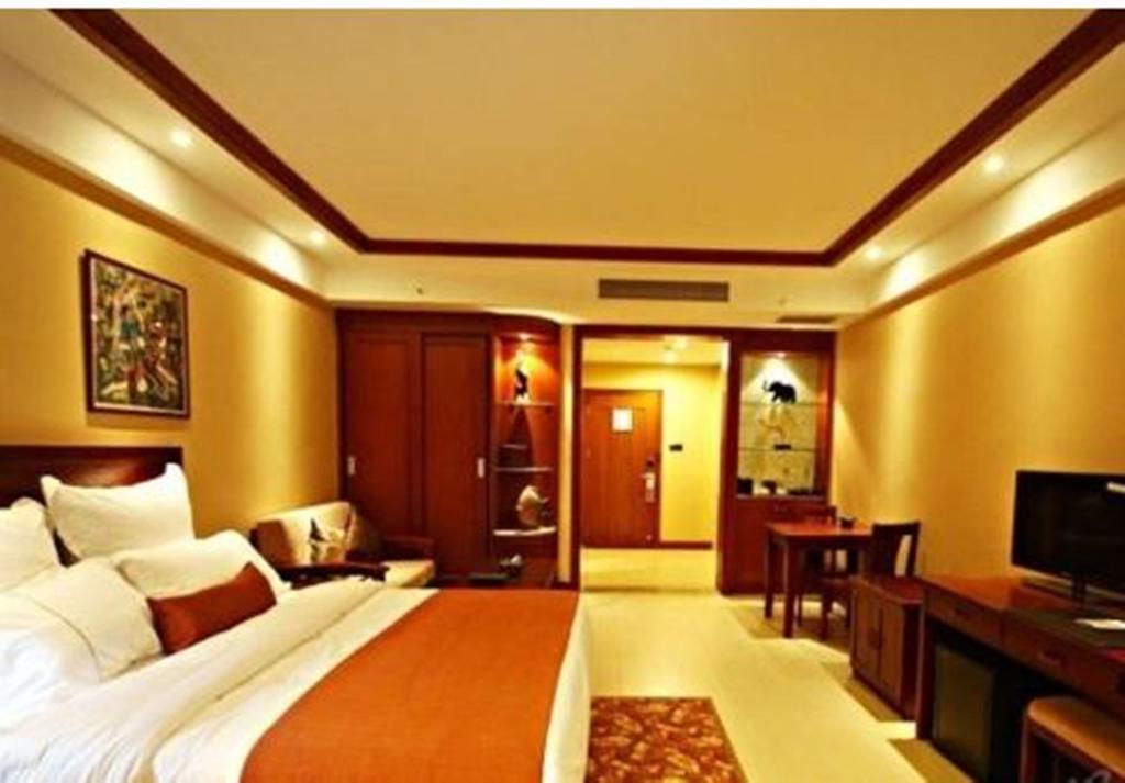 Ramada Plaza Xishuangbanna Hotel Buitenkant foto