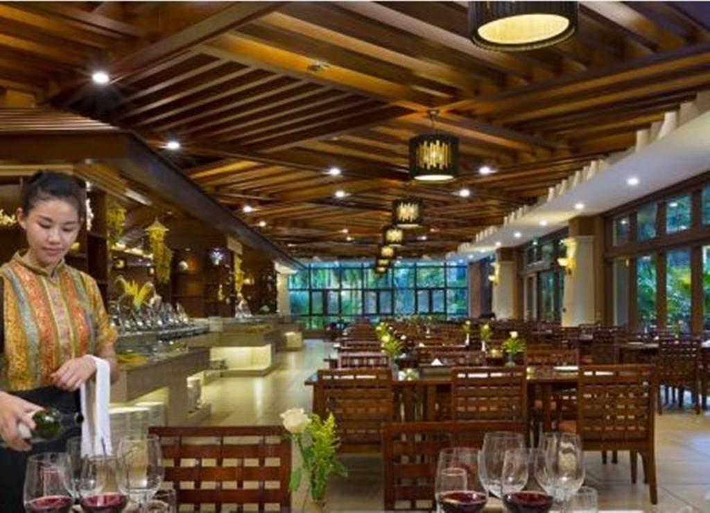 Ramada Plaza Xishuangbanna Hotel Buitenkant foto
