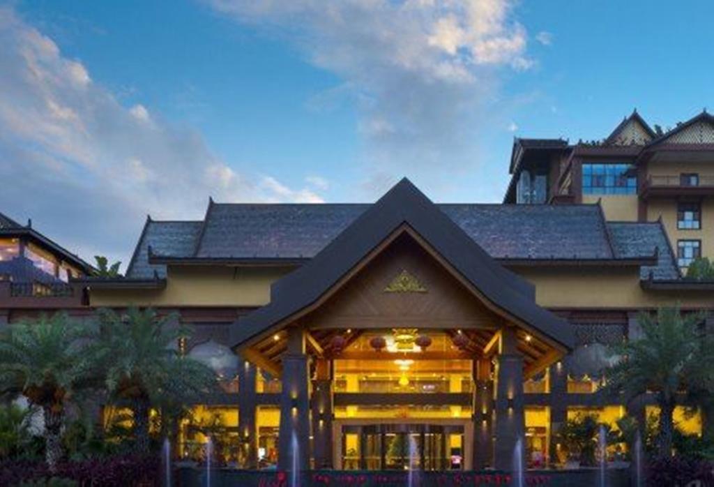 Ramada Plaza Xishuangbanna Hotel Buitenkant foto