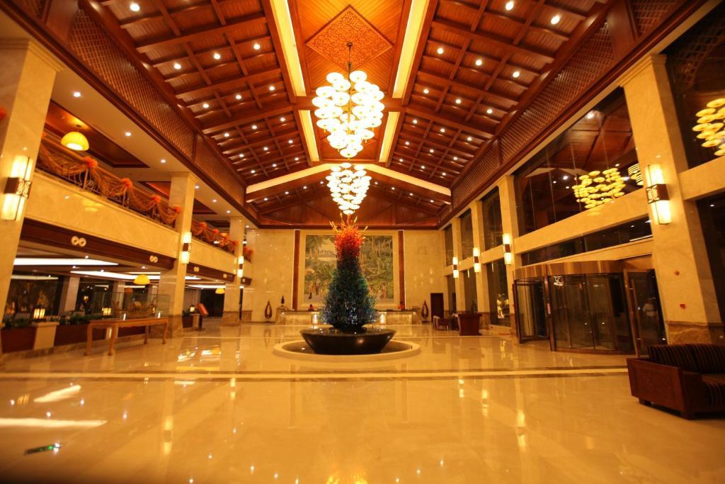 Ramada Plaza Xishuangbanna Hotel Buitenkant foto
